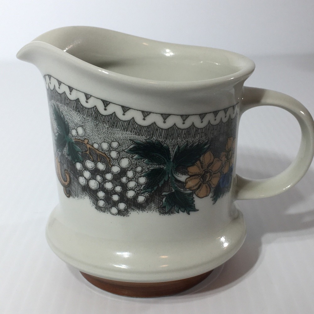 Goebel Country Burgund Creamer Bavaria W. Germany Oeslauer Ovenproof China